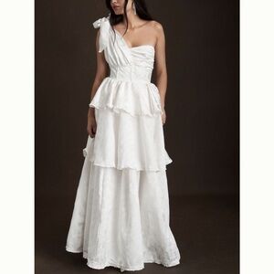 V CHAPMAN with tags 🕊️